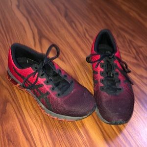 Youth Asics Red Black running shoes size 4.5
